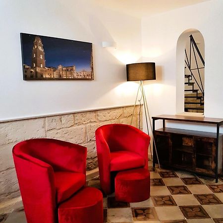 Вілла Casa Dante Deliziosa Casa A Due Passi Dal Centro Лечче Екстер'єр фото
