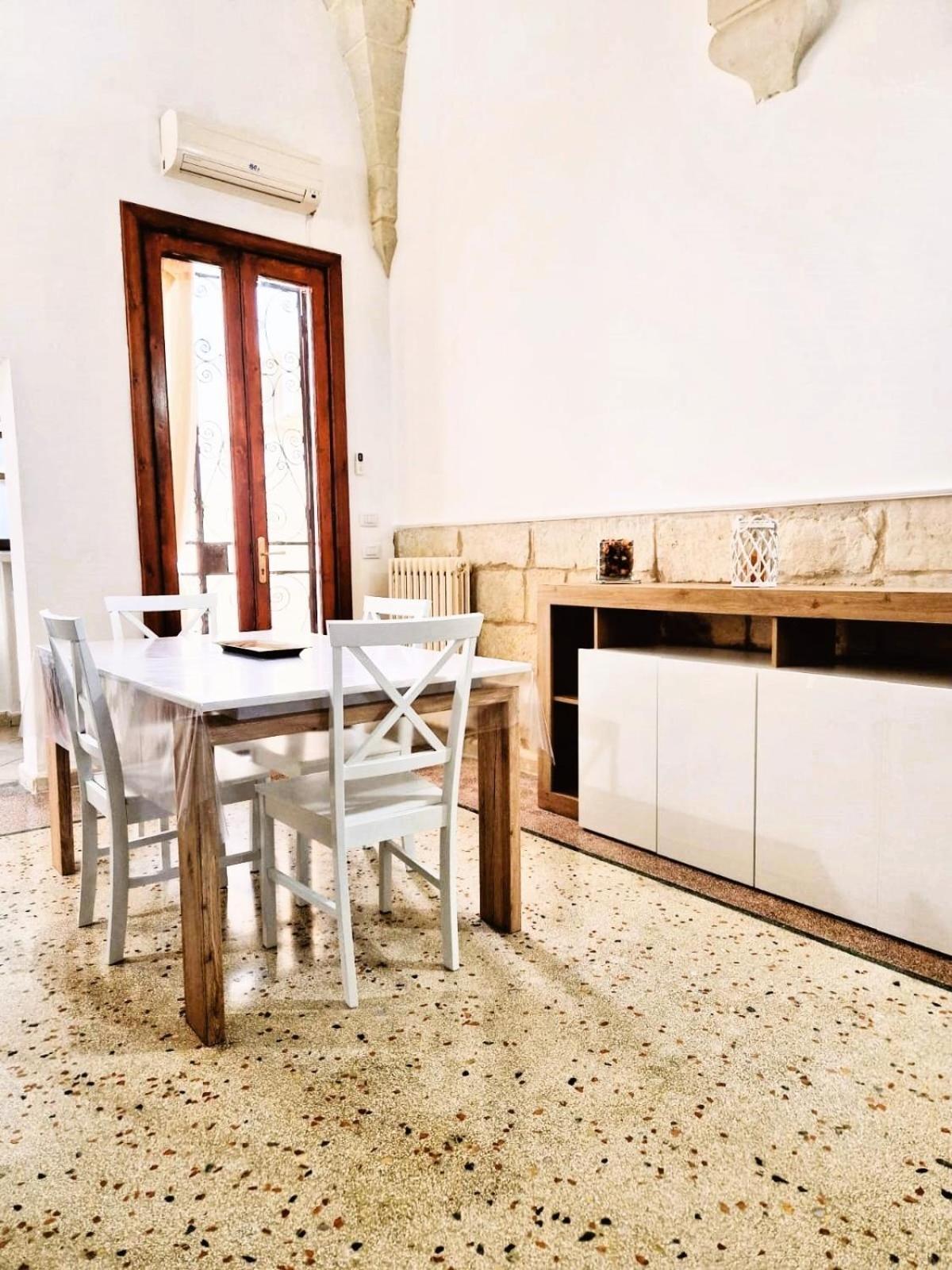 Вілла Casa Dante Deliziosa Casa A Due Passi Dal Centro Лечче Екстер'єр фото